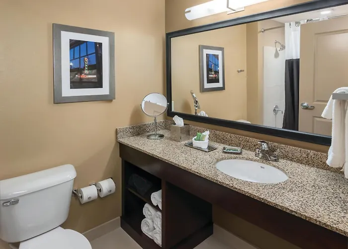 Clubhouse & Hotel 3*