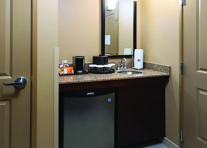 Clubhouse & Hotel Fargo