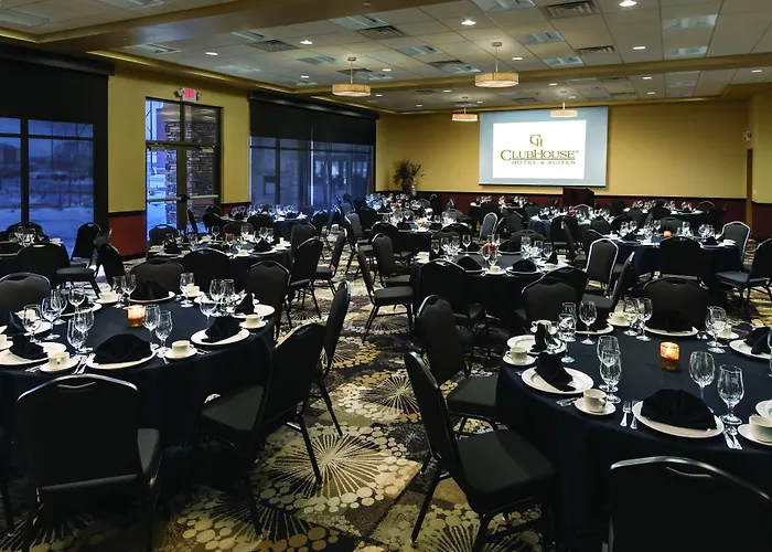 Clubhouse & Hotel Fargo