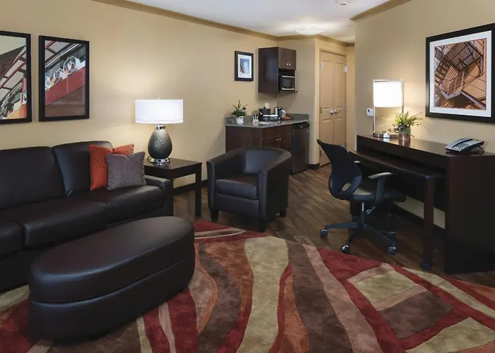 Hotel Clubhouse & Fargo